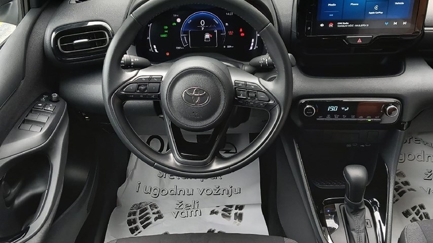 RABLJENO VOZILO TOYOTA YARIS SOL ASSIST 1,5 HIBRID Automatski mjenjač BENZIN 224489