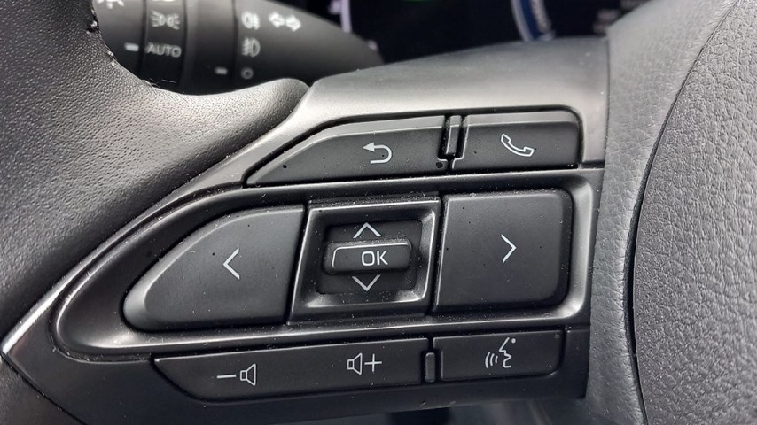 RABLJENO VOZILO TOYOTA YARIS SOL ASSIST 1,5 HIBRID Automatski mjenjač BENZIN 224489