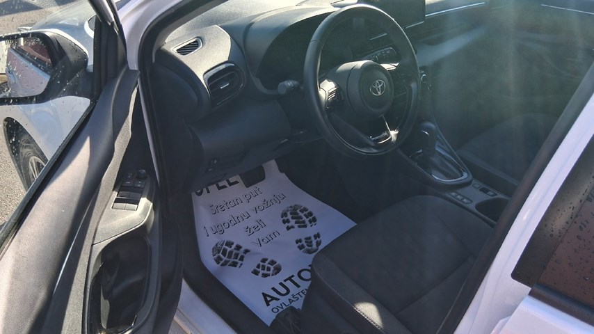RABLJENO VOZILO TOYOTA YARIS SOL ASSIST 1,5 HIBRID Automatski mjenjač BENZIN 224503