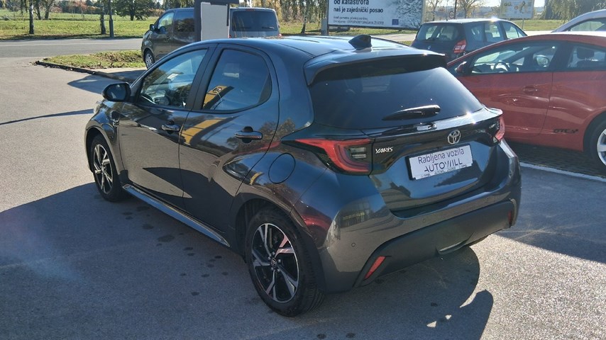RABLJENO VOZILO TOYOTA YARIS SOL ASSIST 1,5 HIBRID Automatski mjenjač BENZIN 224515