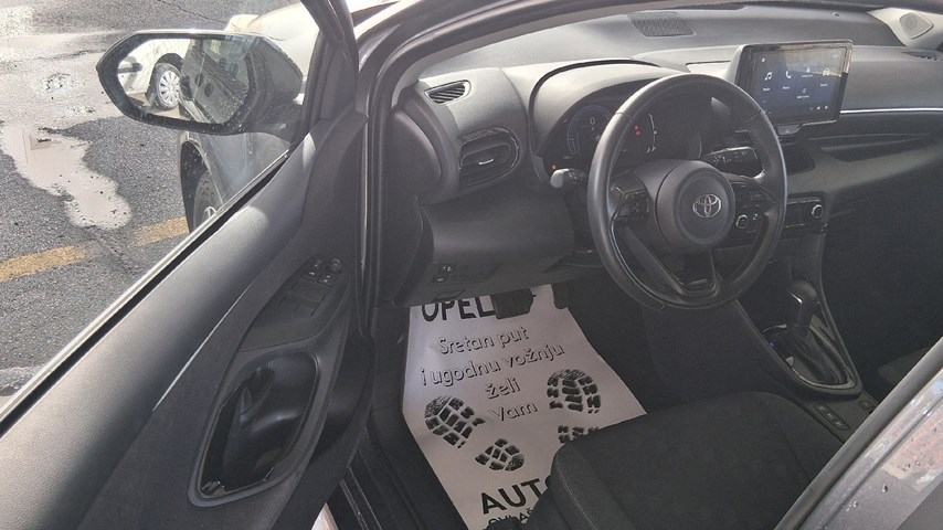 RABLJENO VOZILO TOYOTA YARIS SOL ASSIST 1,5 HIBRID Automatski mjenjač BENZIN 224515