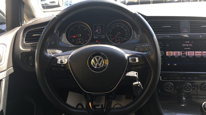 RABLJENO VOZILO VOLKSWAGEN GOLF TDI TRENDLINE Mehanički mjenjač DIESEL 222731