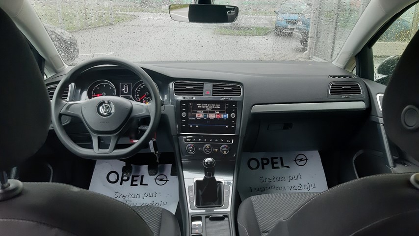 RABLJENO VOZILO VOLKSWAGEN GOLF VARIANT TDI TRENDLINE Mehanički mjenjač DIESEL 222707