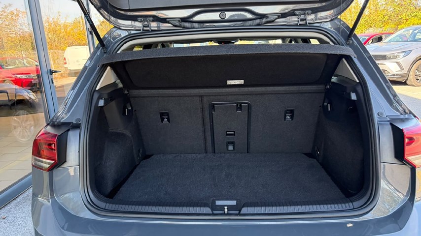 RABLJENO VOZILO VOLKSWAGEN GOLF VIII 2,0 TDI LIFE Mehanički mjenjač DIESEL 65813