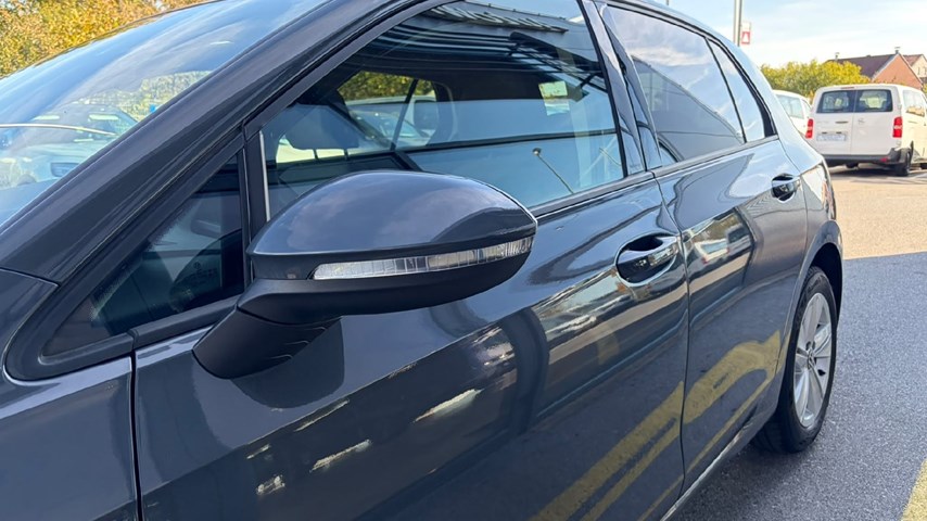 RABLJENO VOZILO VOLKSWAGEN GOLF VIII 2,0 TDI LIFE Mehanički mjenjač DIESEL 65813