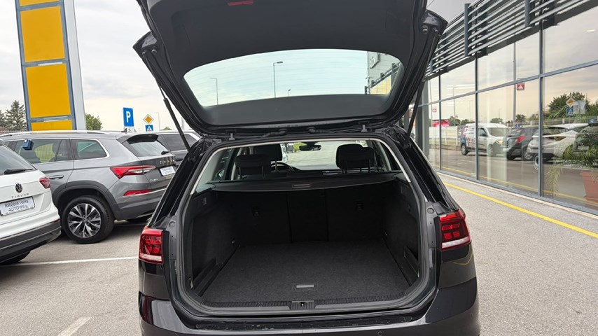 RABLJENO VOZILO VOLKSWAGEN PASSAT 2,0 Automatski mjenjač DIESEL 100220