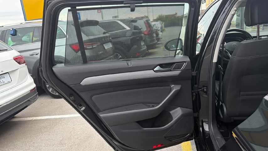 RABLJENO VOZILO VOLKSWAGEN PASSAT 2,0 Automatski mjenjač DIESEL 100220