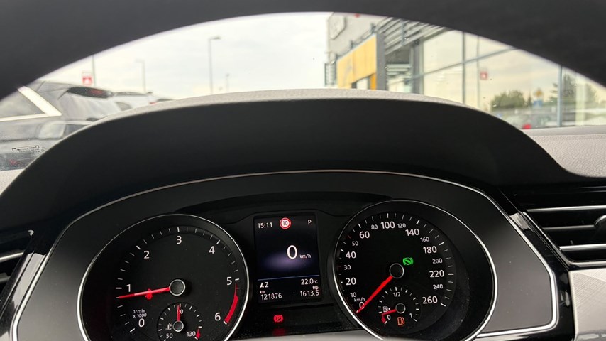 RABLJENO VOZILO VOLKSWAGEN PASSAT 2,0 Automatski mjenjač DIESEL 100220