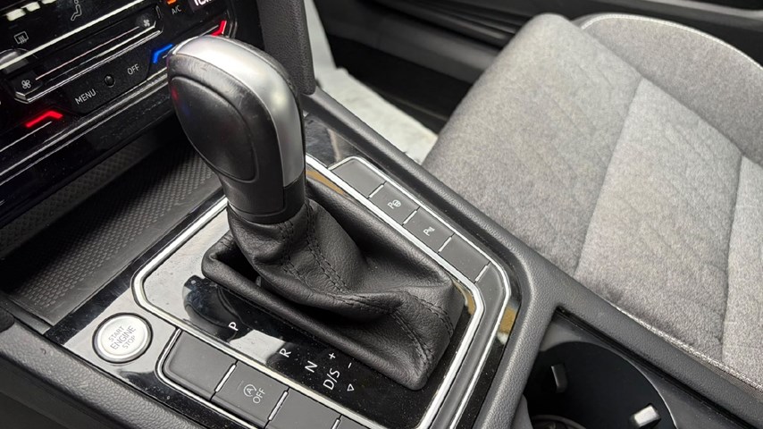 RABLJENO VOZILO VOLKSWAGEN PASSAT 2,0 Automatski mjenjač DIESEL 100220