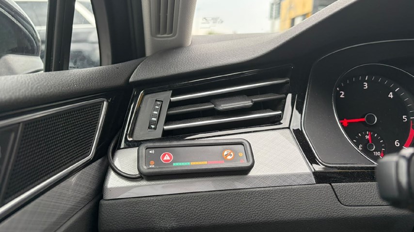 RABLJENO VOZILO VOLKSWAGEN PASSAT 2,0 Automatski mjenjač DIESEL 100220