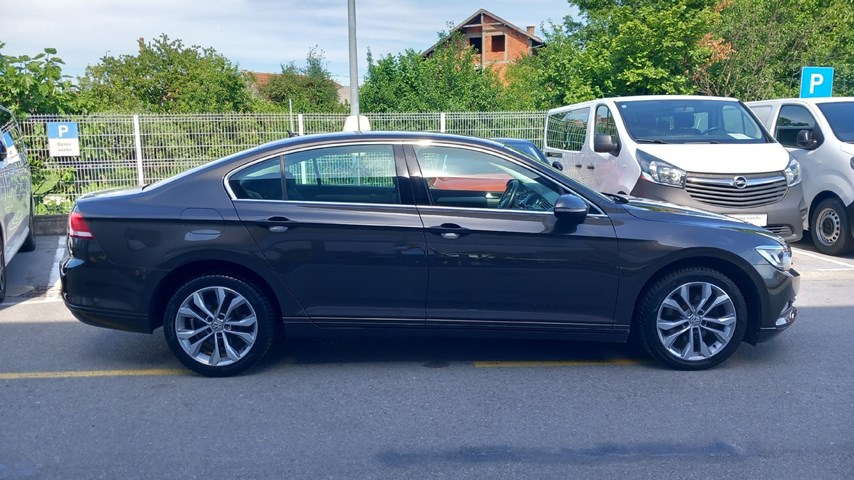 RABLJENO VOZILO VOLKSWAGEN PASSAT 2,0 TDI BMT CONNECT Mehanički mjenjač DIESEL 223926