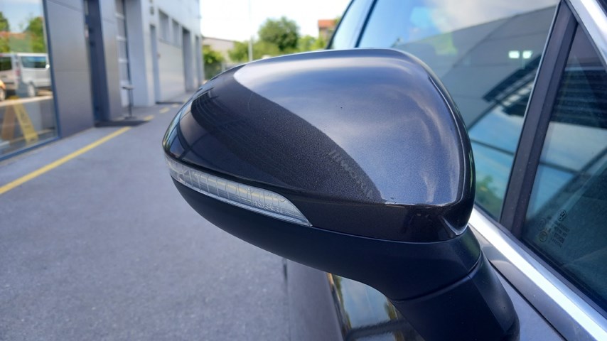 RABLJENO VOZILO VOLKSWAGEN PASSAT 2,0 TDI BMT CONNECT Mehanički mjenjač DIESEL 223926