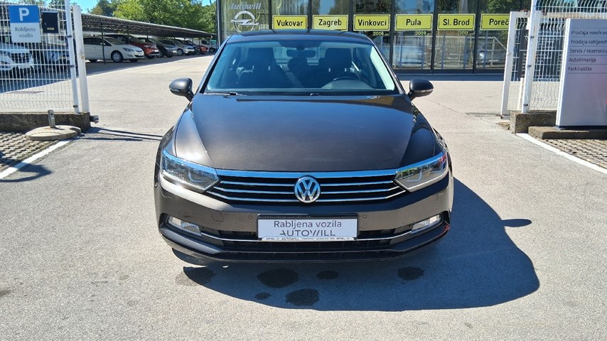 RABLJENO VOZILO VOLKSWAGEN PASSAT 2,0 TDI BMT CONNECT Mehanički mjenjač DIESEL 223926