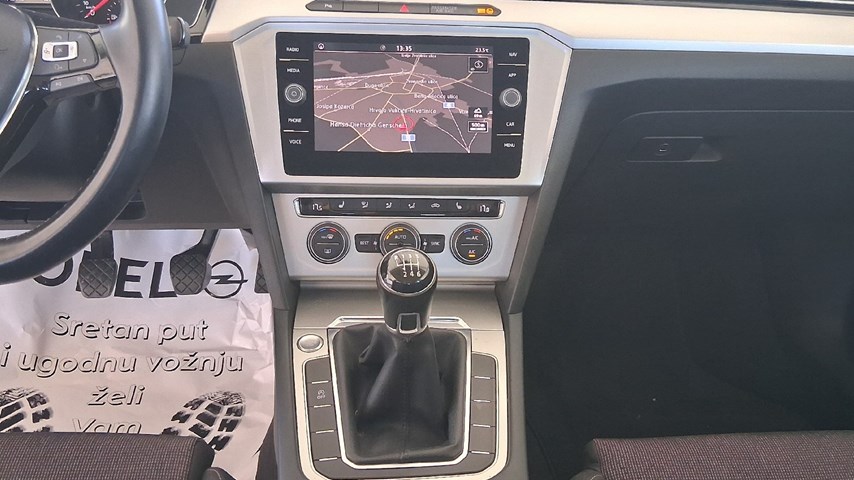 RABLJENO VOZILO VOLKSWAGEN PASSAT 2,0 TDI BMT CONNECT Mehanički mjenjač DIESEL 223926