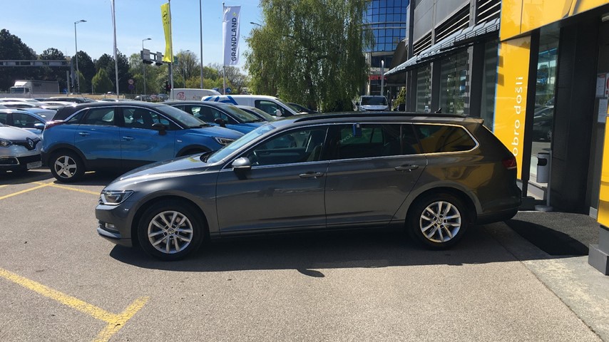 RABLJENO VOZILO VOLKSWAGEN PASSAT VARIANT 1.6 TDI DSG COMFORTLINE DIESEL 222659