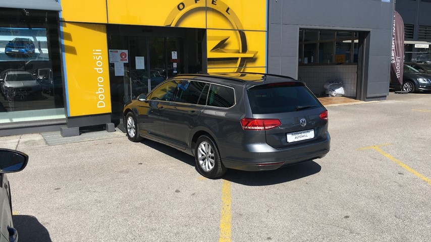 RABLJENO VOZILO VOLKSWAGEN PASSAT VARIANT 1.6 TDI DSG COMFORTLINE DIESEL 222659