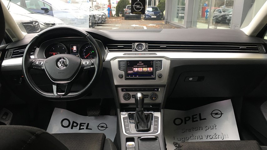 RABLJENO VOZILO VOLKSWAGEN PASSAT VARIANT 1.6 TDI DSG COMFORTLINE Automatski mjenjač DIESEL 81191