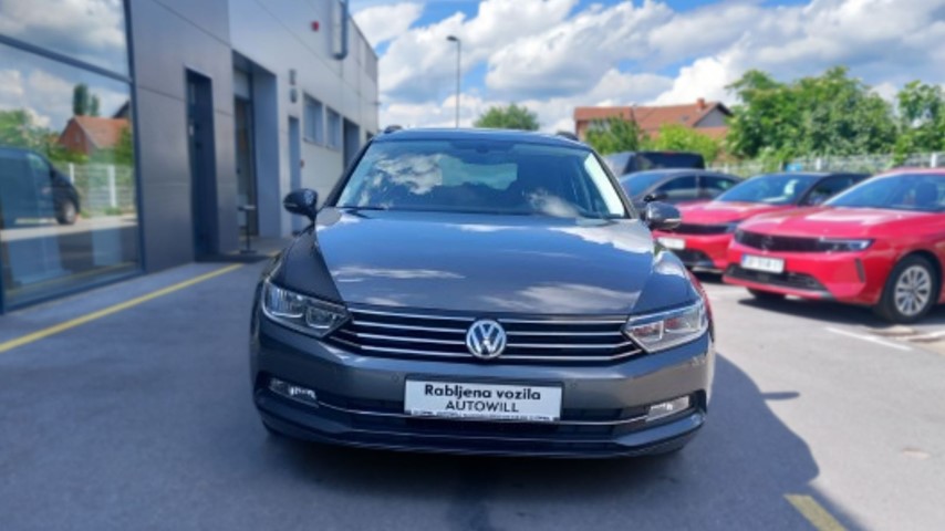 RABLJENO VOZILO VOLKSWAGEN PASSAT VARIANT 1.6 TDI DSG COMFORTLINE Automatski mjenjač DIESEL 81191