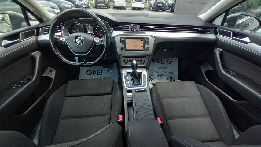 RABLJENO VOZILO VOLKSWAGEN PASSAT VARIANT 1.6 TDI DSG COMFORTLINE Automatski mjenjač DIESEL 81191