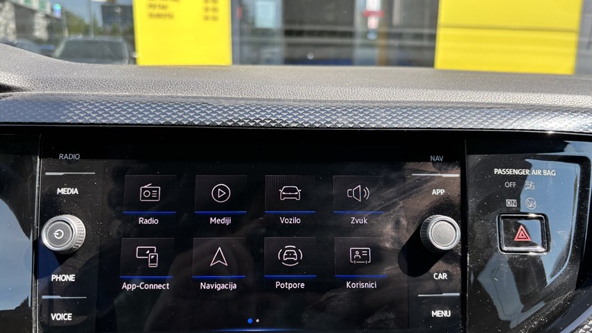 RABLJENO VOZILO VOLKSWAGEN POLO 1,0 Mehanički mjenjač BENZIN 100235