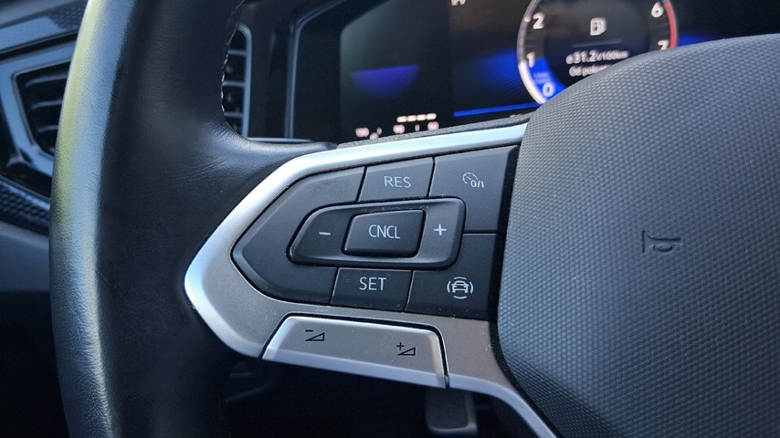 RABLJENO VOZILO VOLKSWAGEN POLO 1,0 Mehanički mjenjač BENZIN 100235