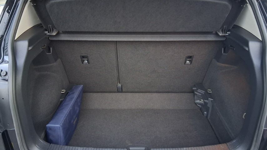 RABLJENO VOZILO VOLKSWAGEN T-CROSS 1,0 TSI LIFE Mehanički mjenjač BENZIN 20903