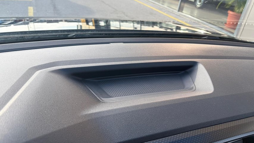 RABLJENO VOZILO VOLKSWAGEN T-CROSS 1,0 TSI LIFE Mehanički mjenjač BENZIN 20903