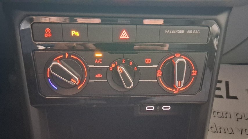 RABLJENO VOZILO VOLKSWAGEN T-CROSS 1,0 TSI LIFE Mehanički mjenjač BENZIN 20903