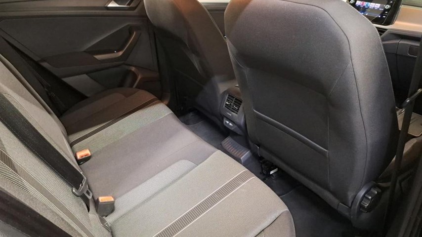RABLJENO VOZILO VOLKSWAGEN T-ROC 1,0 Mehanički mjenjač BENZIN 100234