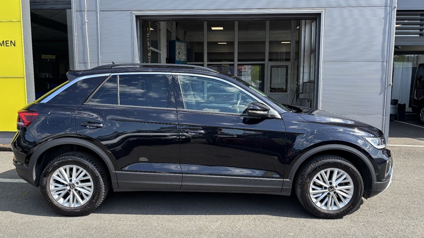 RABLJENO VOZILO VOLKSWAGEN T-ROC 1,0 Mehanički mjenjač BENZIN 100234