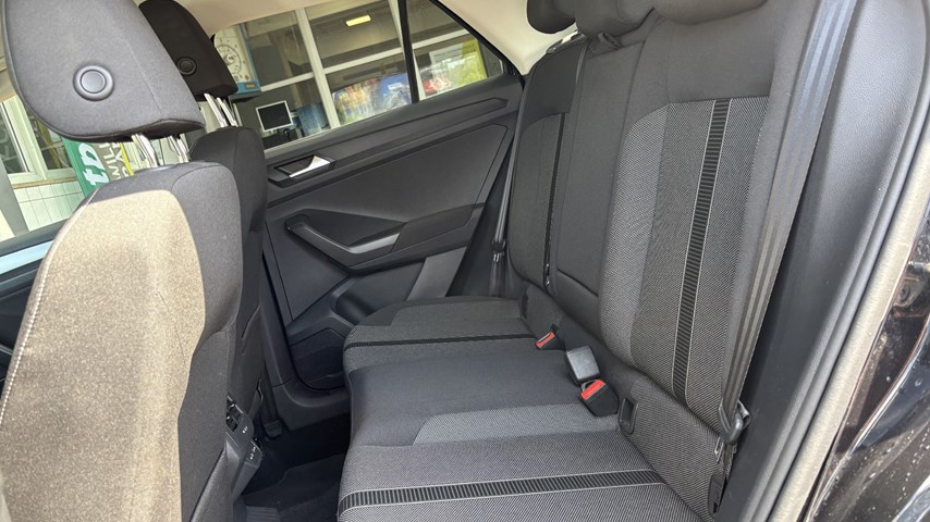 RABLJENO VOZILO VOLKSWAGEN T-ROC 1,0 Mehanički mjenjač BENZIN 100234