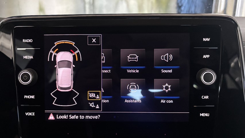 RABLJENO VOZILO VOLKSWAGEN T-ROC 1,0 Mehanički mjenjač BENZIN 100234