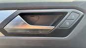 RABLJENO VOZILO VOLKSWAGEN T-ROC 1,0 Mehanički mjenjač BENZIN 100234