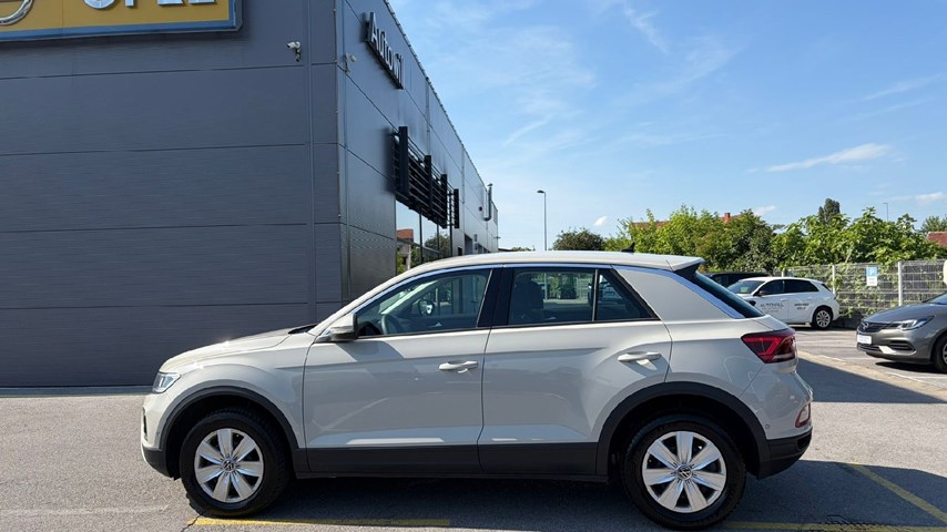 RABLJENO VOZILO VOLKSWAGEN T-ROC 1,0 Mehanički mjenjač BENZIN 100240
