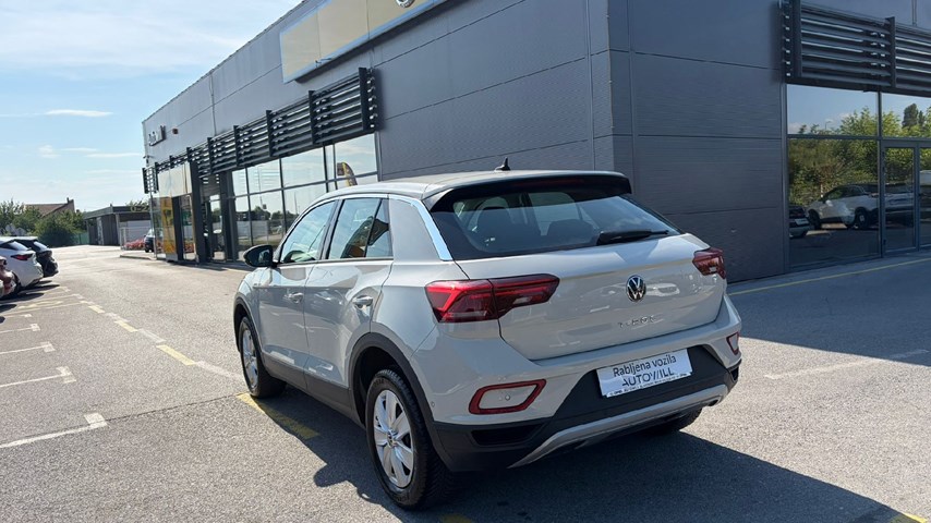 RABLJENO VOZILO VOLKSWAGEN T-ROC 1,0 Mehanički mjenjač BENZIN 100240