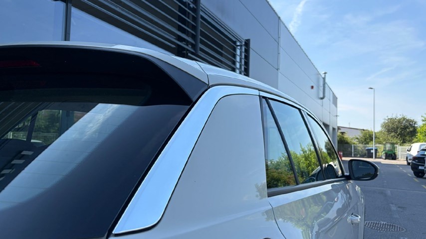 RABLJENO VOZILO VOLKSWAGEN T-ROC 1,0 Mehanički mjenjač BENZIN 100240