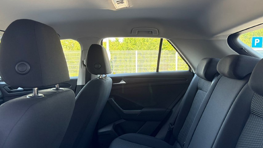 RABLJENO VOZILO VOLKSWAGEN T-ROC 1,0 Mehanički mjenjač BENZIN 100240