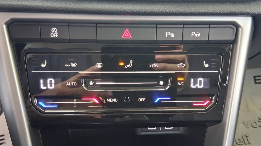 RABLJENO VOZILO VOLKSWAGEN T-ROC 1,0 Mehanički mjenjač BENZIN 100212