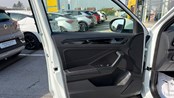 RABLJENO VOZILO VOLKSWAGEN T-ROC R-LINE 1,0 TSI Mehanički mjenjač BENZIN 100243
