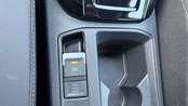 RABLJENO VOZILO VOLKSWAGEN T-ROC R-LINE 1,0 TSI Mehanički mjenjač BENZIN 100243