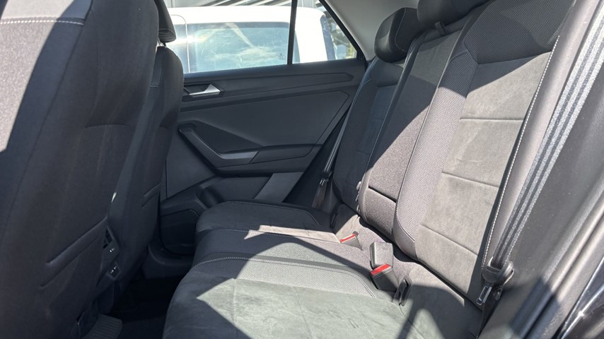 RABLJENO VOZILO VOLKSWAGEN T-ROC STYLE 2,0 TDI Mehanički mjenjač DIESEL 100247