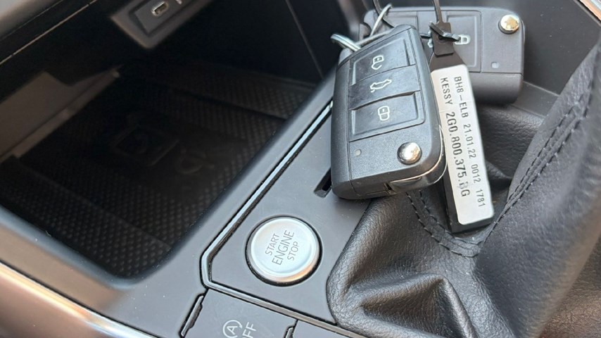 RABLJENO VOZILO VOLKSWAGEN TAIGO 1,0 Mehanički mjenjač BENZIN 100232
