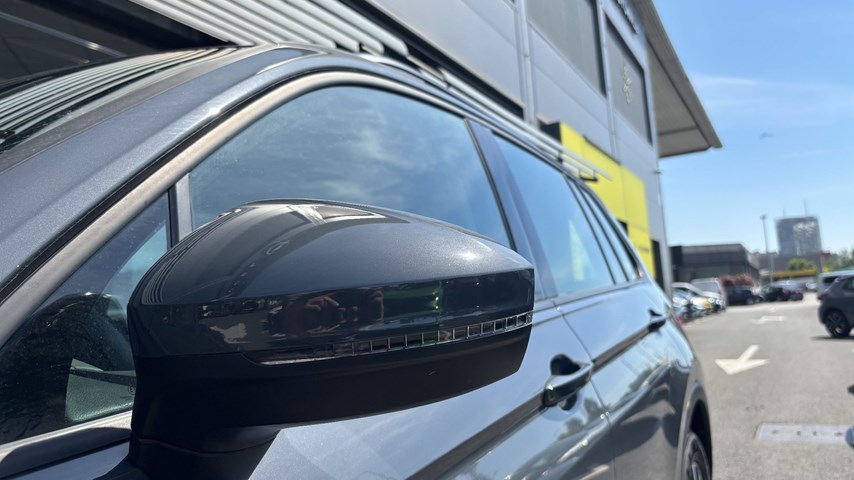 RABLJENO VOZILO VOLKSWAGEN TIGUAN 2,0 D Automatski mjenjač DIESEL 100233