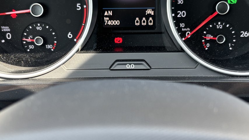 RABLJENO VOZILO VOLKSWAGEN TIGUAN 2,0 D Automatski mjenjač DIESEL 100233