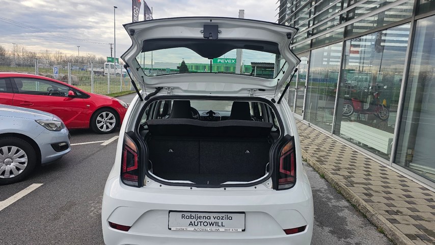 RABLJENO VOZILO VOLKSWAGEN UP 1,0 Mehanički mjenjač BENZIN 224656